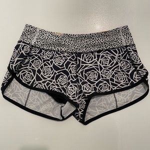 Lululemon Speed Up Shorts!!